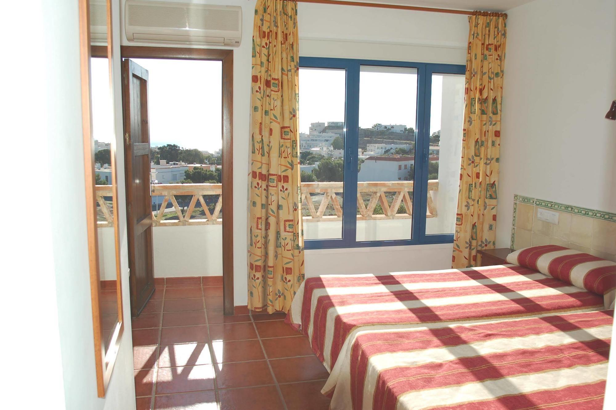 Hostal El Dorado Sant Josep de sa Talaia Exteriér fotografie