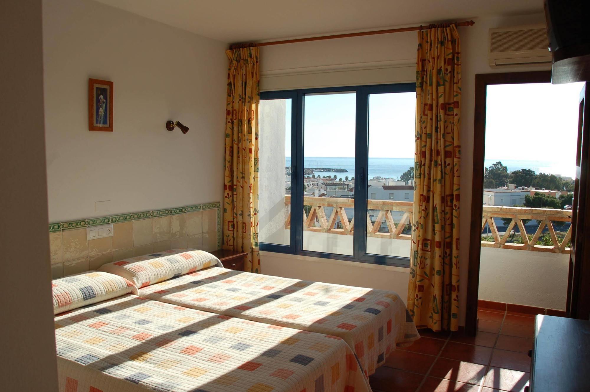 Hostal El Dorado Sant Josep de sa Talaia Exteriér fotografie